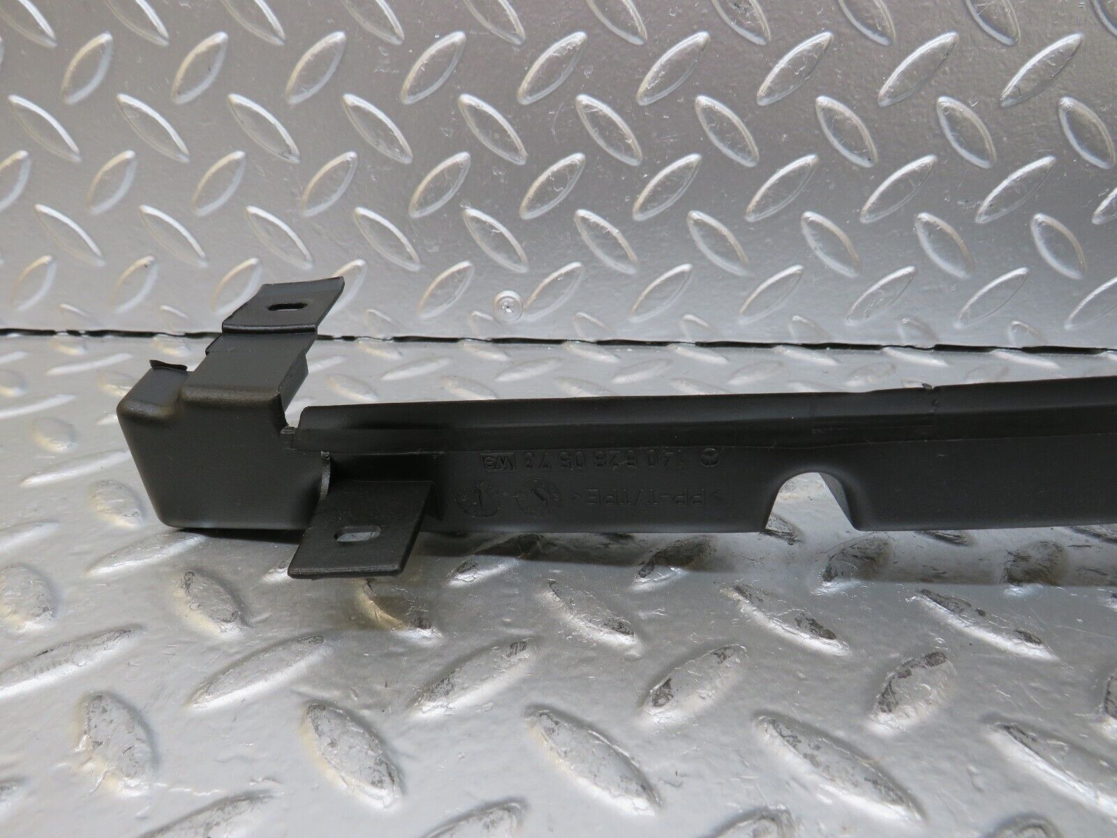 25007 Mercedes-Benz W140 S320 Engine Bay Water Drain Left 1406280573