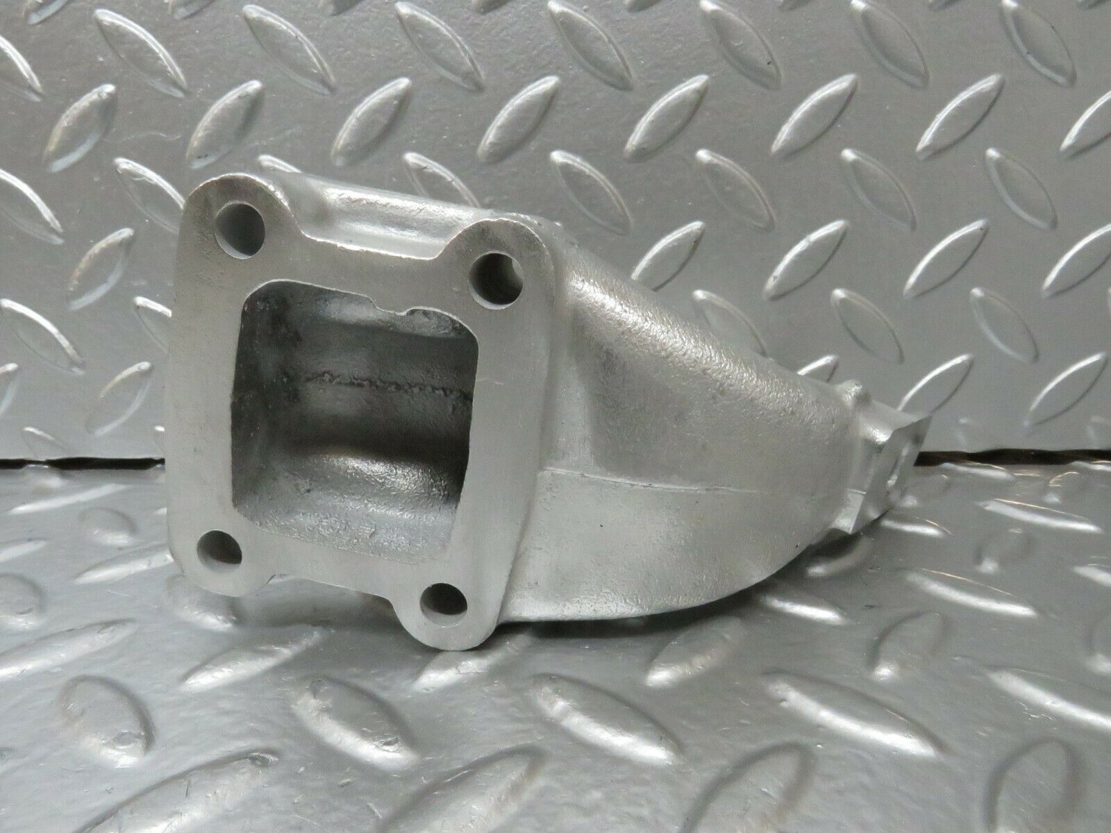 23895 Mercedes-Benz C107 450SLC Engine Mount Bracket Left Side 1162234604