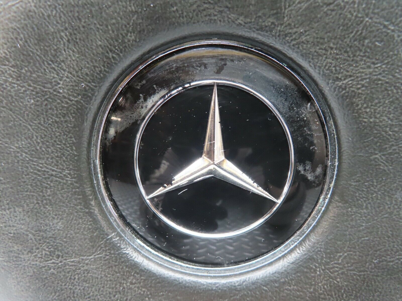 18303 Mercedes-Benz W111 220SE Coupe Steering Wheel