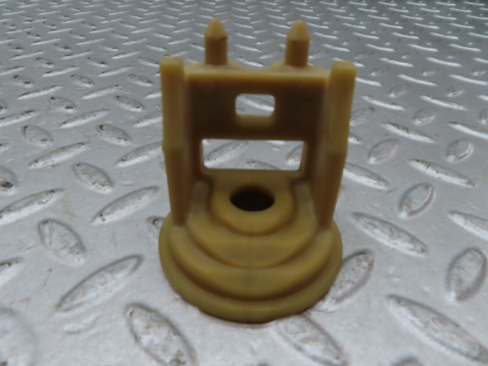 17846 Mercedes-Benz W123 230E Automatic Transmission Front Servo 1232770340