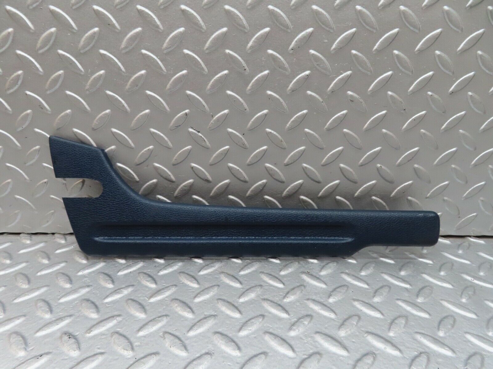 18134 Mercedes-Benz W123 200 Front Seat Cover Trim Left Side Blue 1239190120