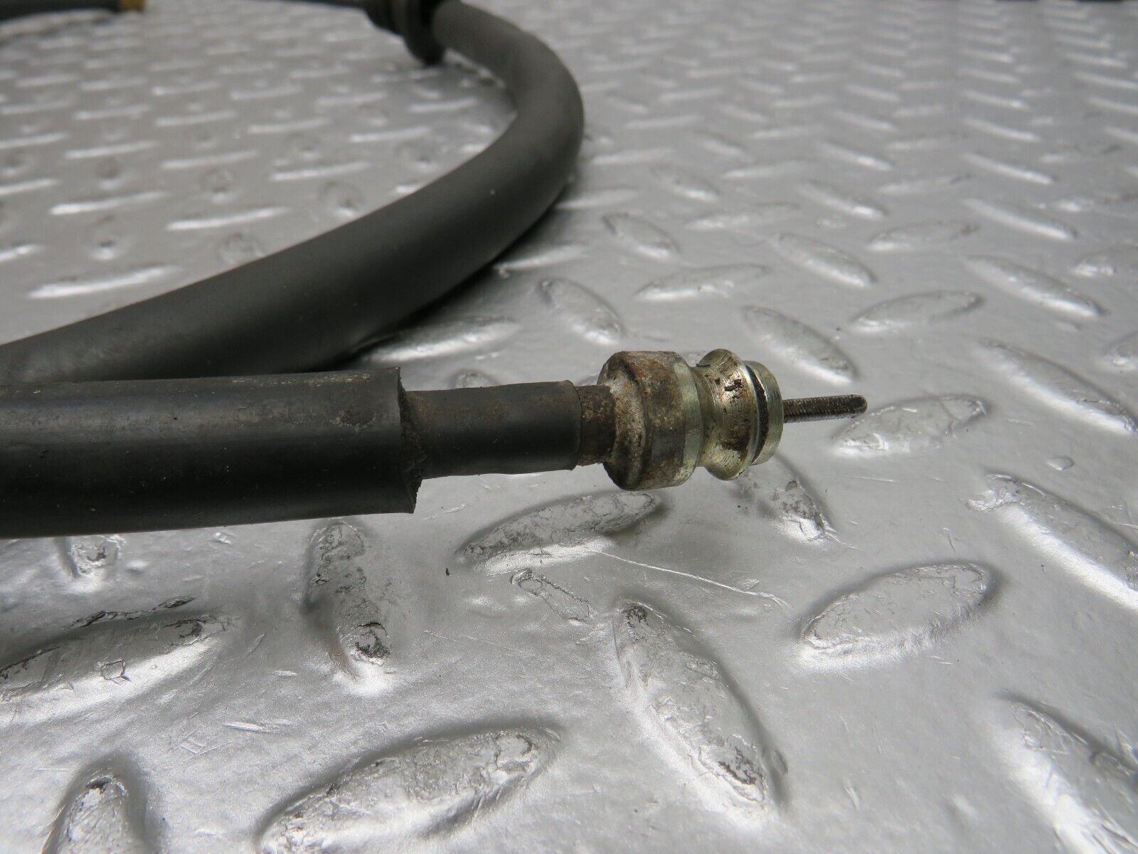 30526 Mercedes-Benz W124 230E Speedometer Cable 1245400568 For Automatic Gearbox