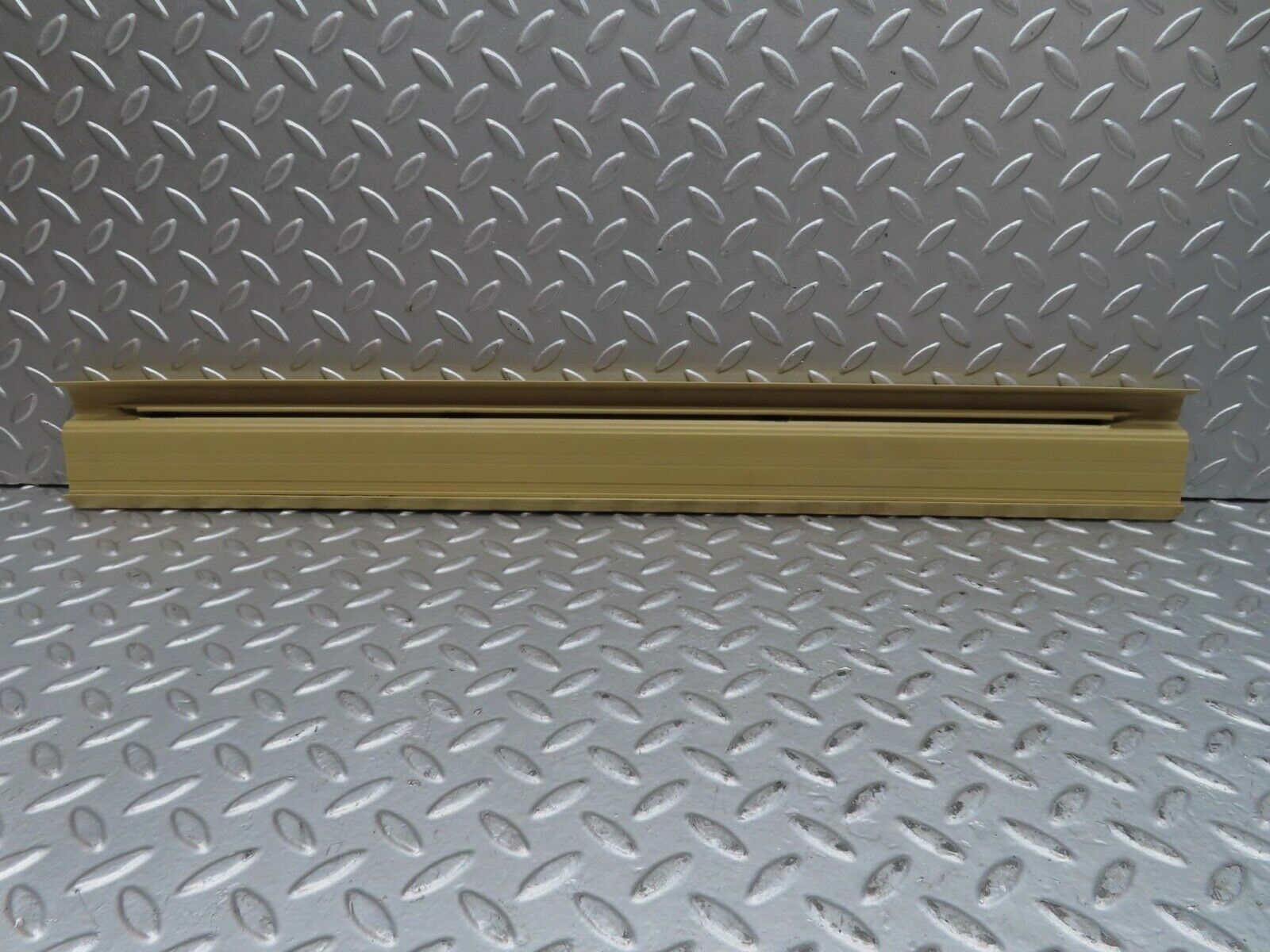 15392 Mercedes-Benz W123 230E Front Left Door Sill Trim Beige