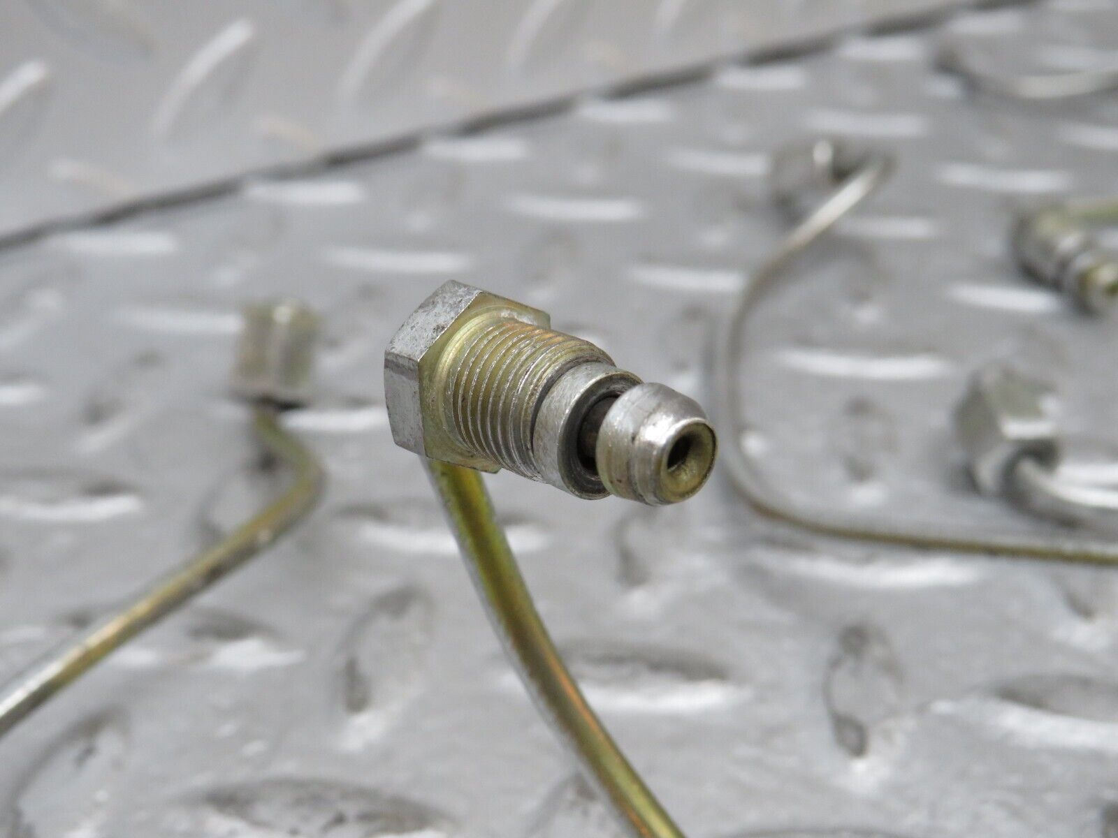 36297 Mercedes-Benz W126 420SE Fuel Line Pipe Set