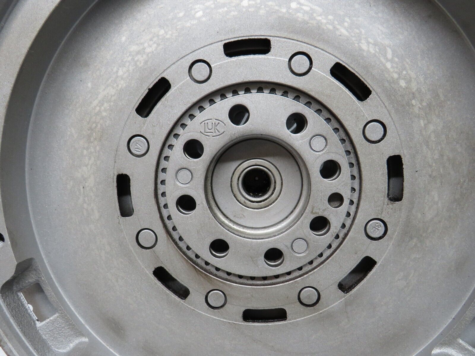 31504 Mercedes-Benz S124 220TE Wagon Flywheel Starter Ring Manual Gearbox Luk