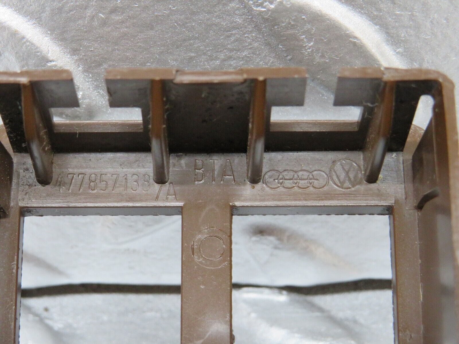 30024 Porsche 924 Rear Heated Window Switch Surround Brown 477857138