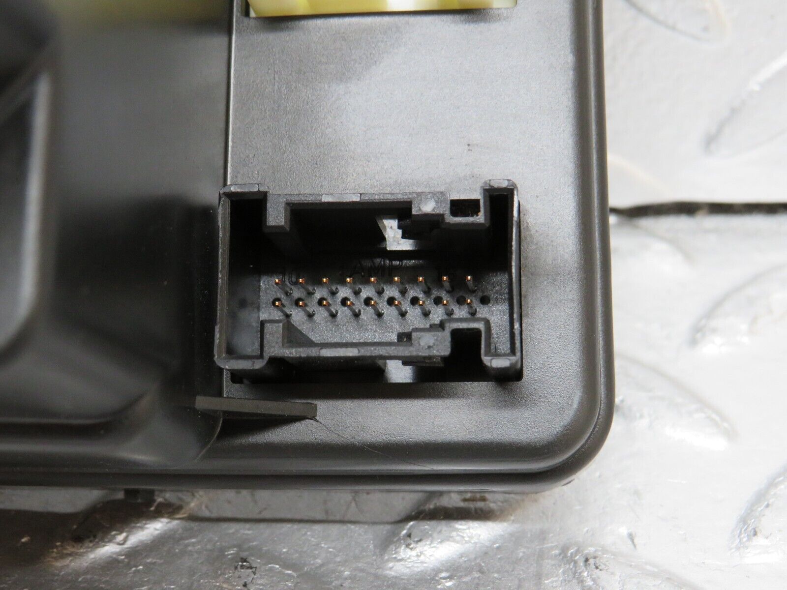 34768 Mercedes-Benz W210 320E Central Locking Pump Hella 2108002648