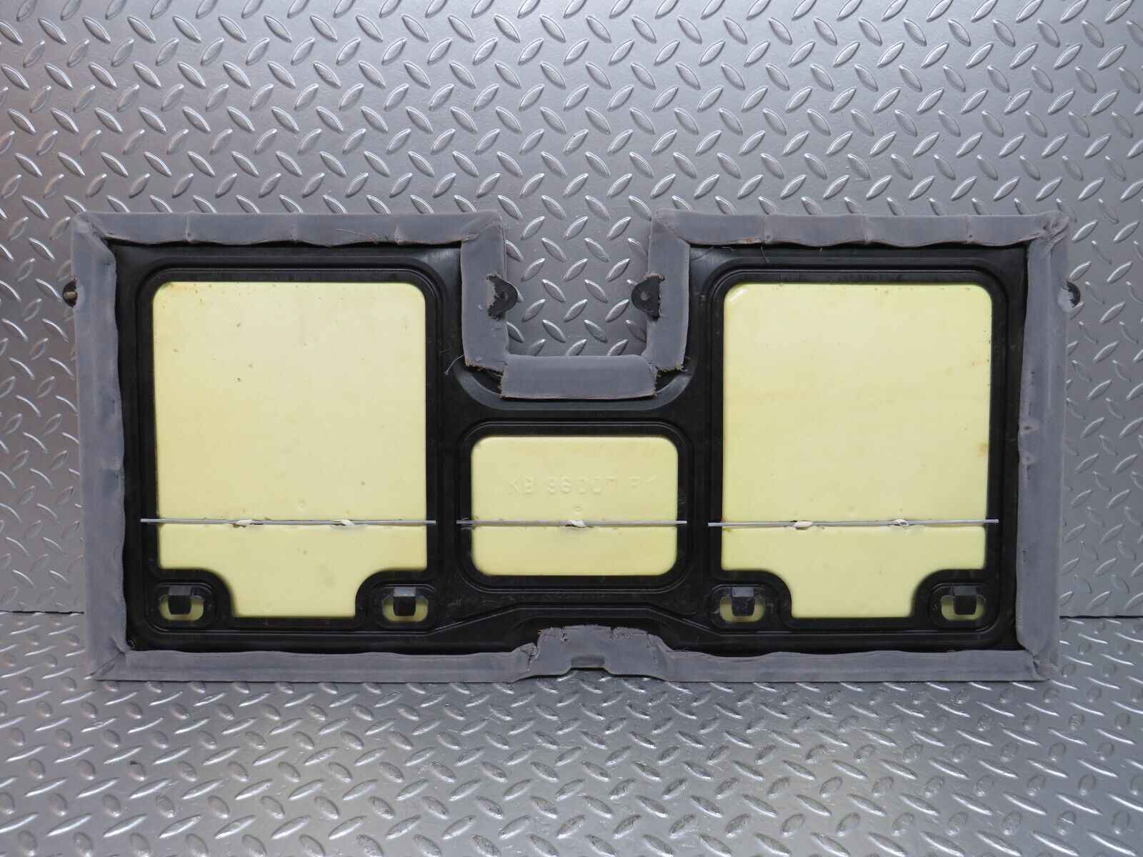 32349 Mercedes-Benz S124 300TE Third Row Seat Bench Grey