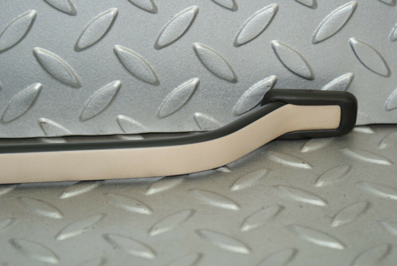 2744 Mercedes-Benz C123 280CE Coupe Interior Roof Grab Handle Front