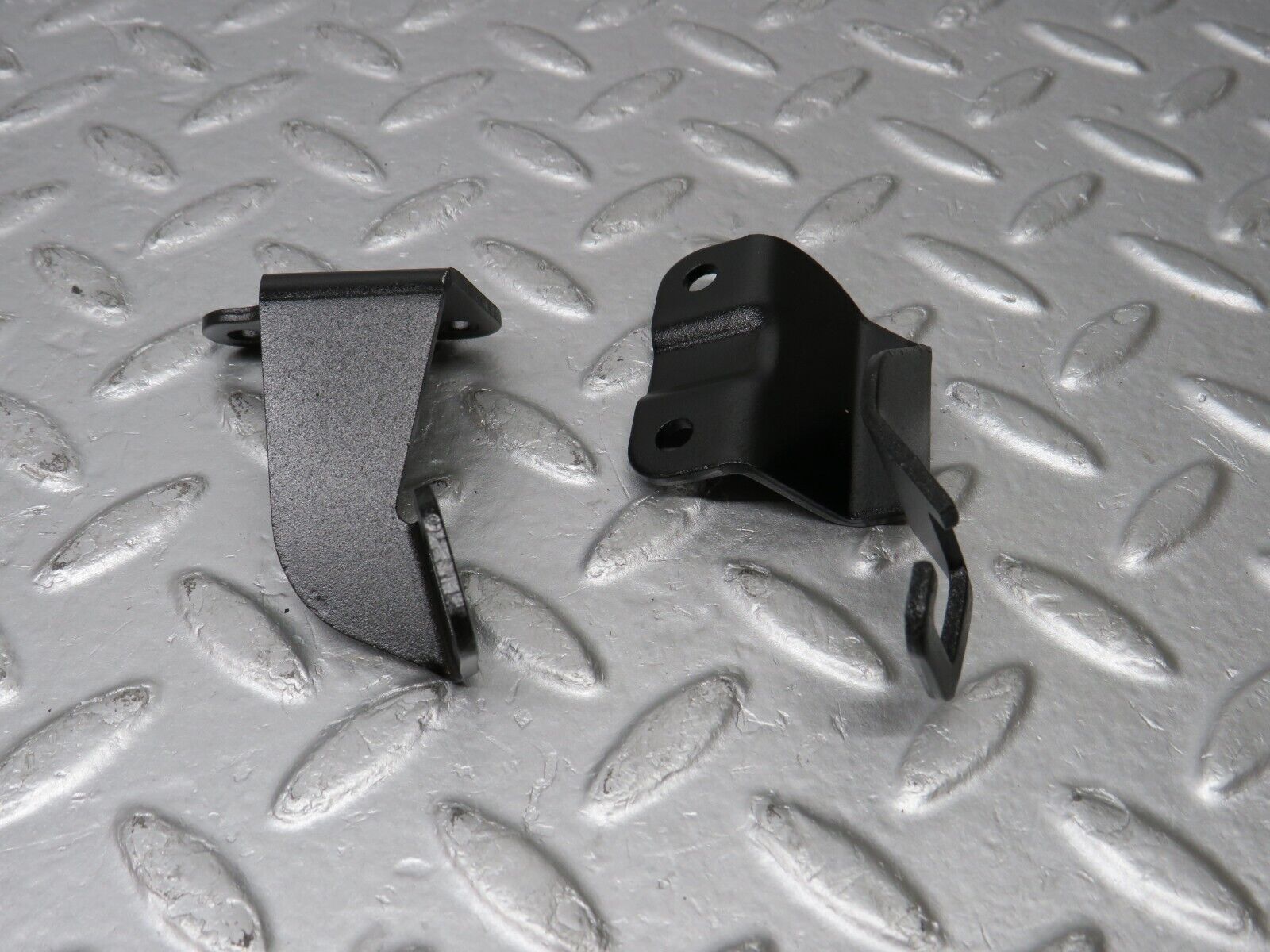 38973 Mercedes-Benz W201 190E 2.6L Accelerator Cable Holder Bracket