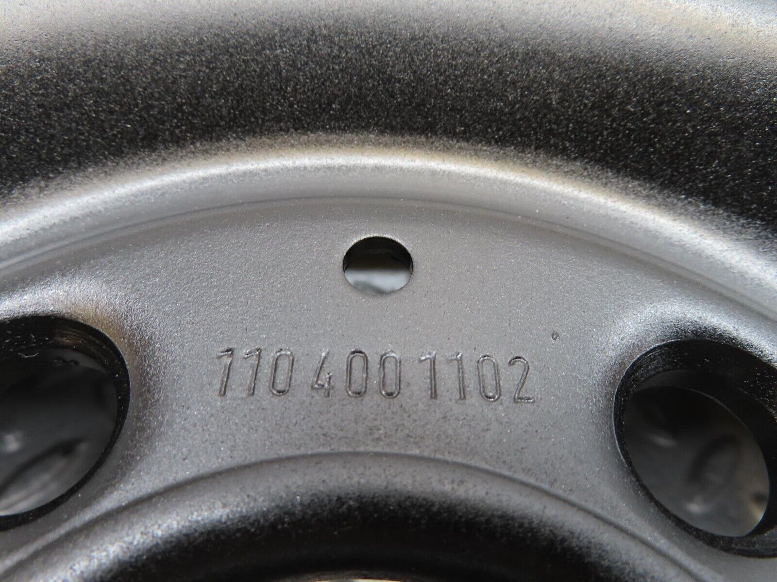 13772 Mercedes-Benz Steel Wheel 5JKx13 5x112 1104001102