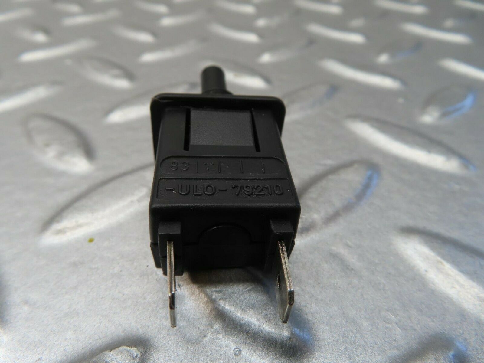 15495 Mercedes-Benz W123 230E Glove Box Light Switch 0008213252