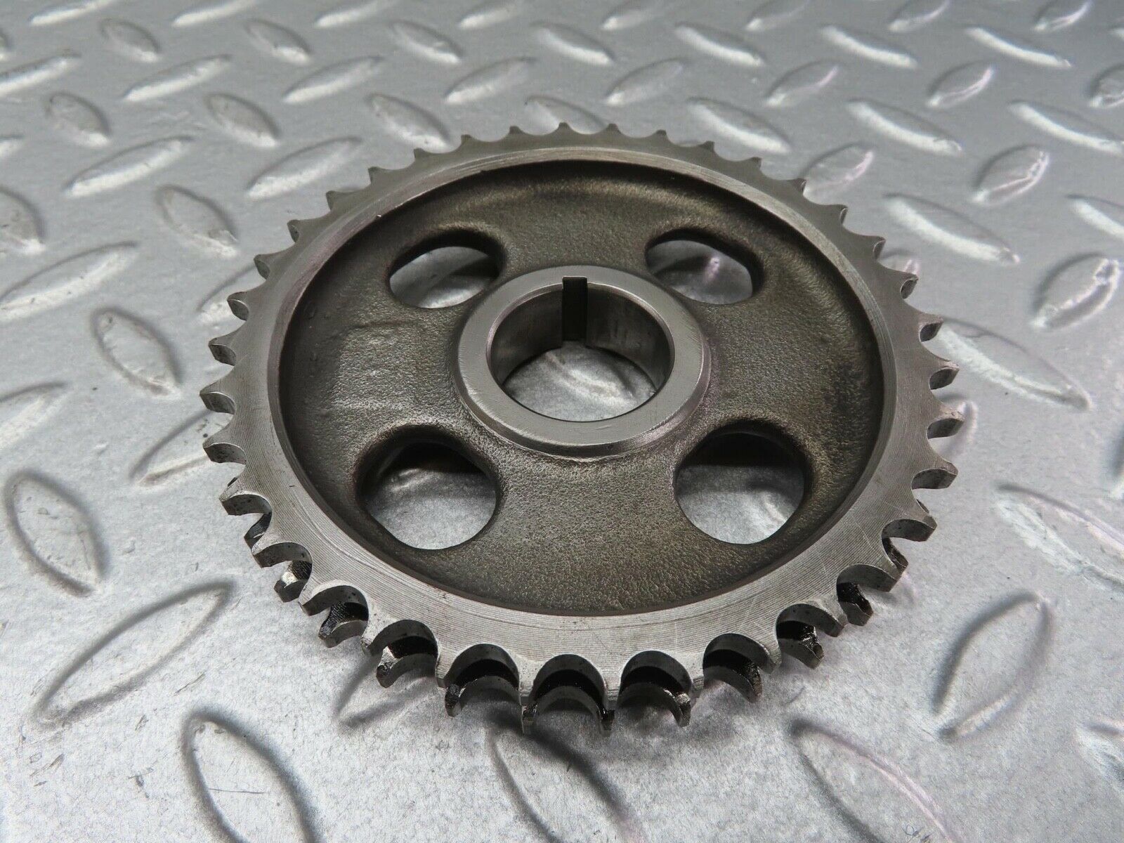 0926 Mercedes-Benz C107 350SLC Coupe Coupe Camshaft Timing Gear 1160520601