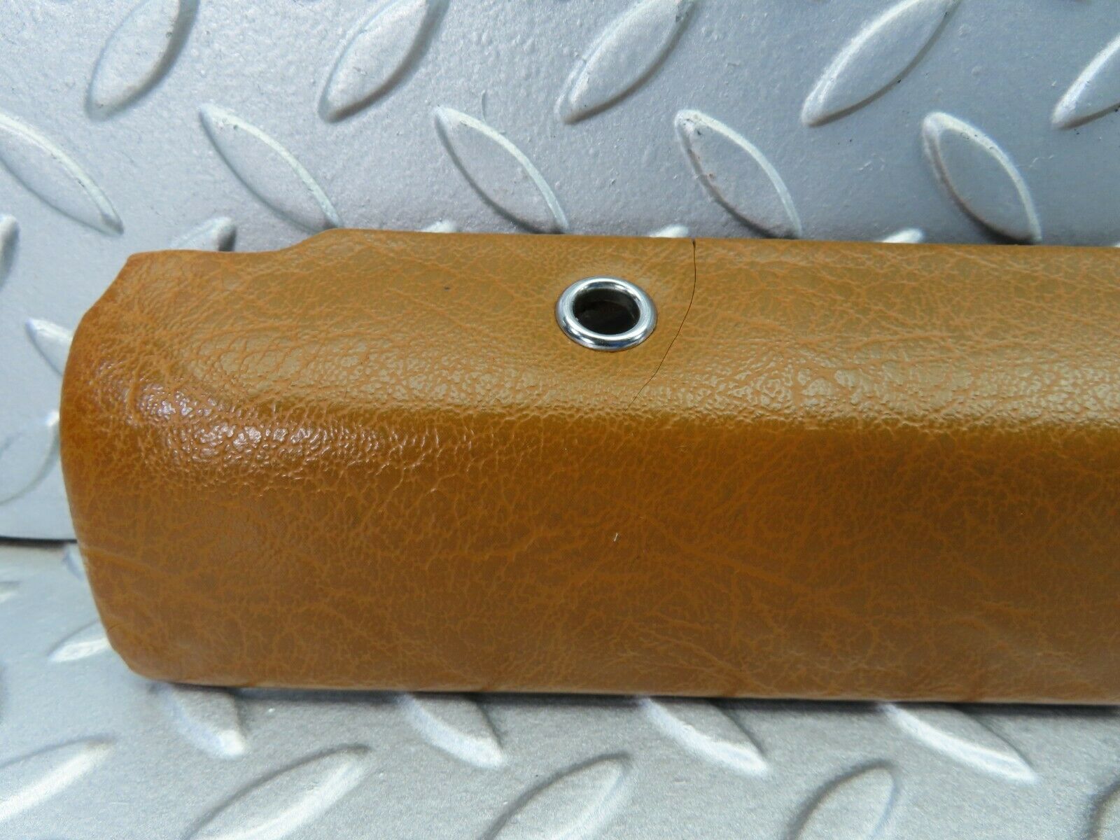 7839 Mercedes-Benz W115 220D Front Left Upper Door Panel