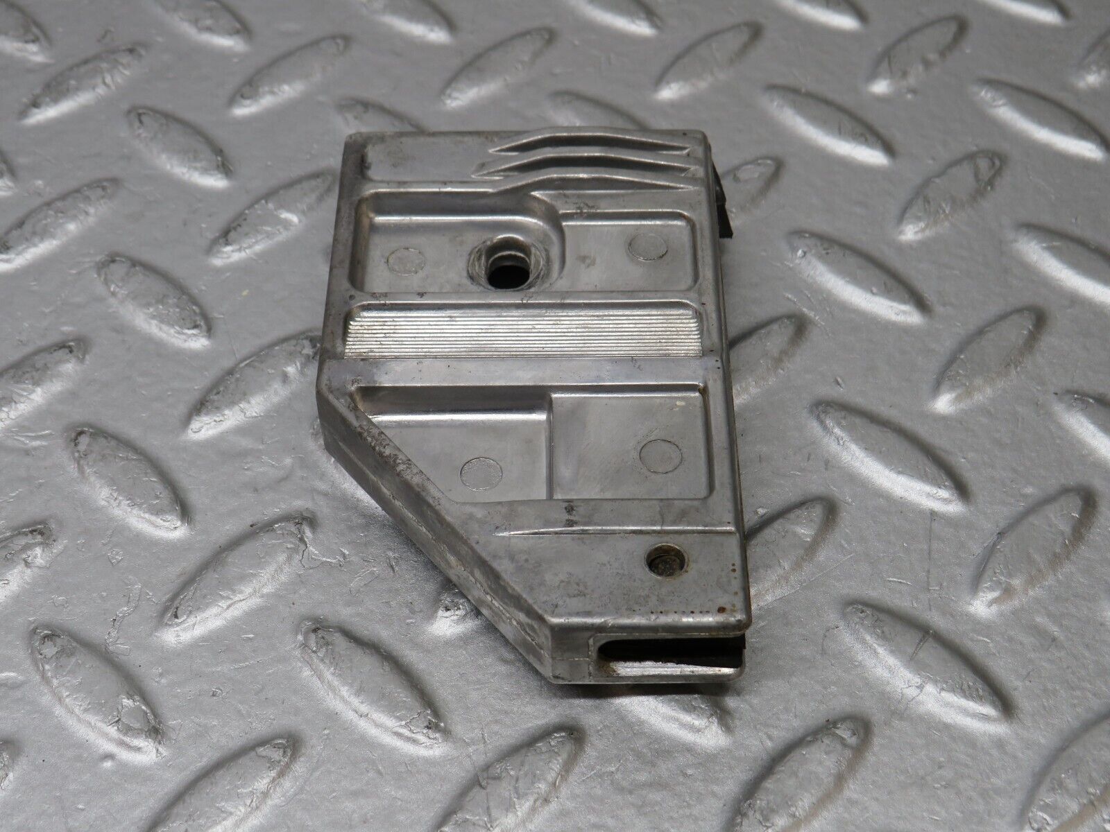 36887 Mercedes-Benz C126 420SEC Coupe Door Window Guide Bracket 1267250332