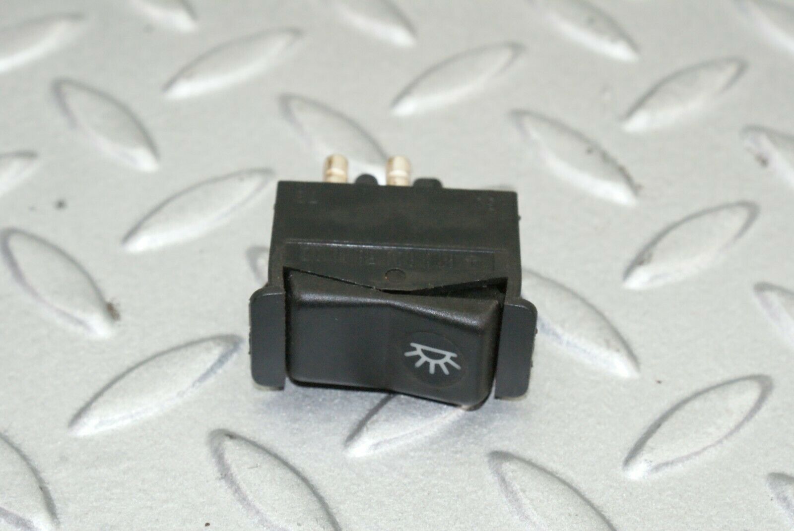 2612 Mercedes-Benz W116 350SE Interior Dome Light Switch 0008205810