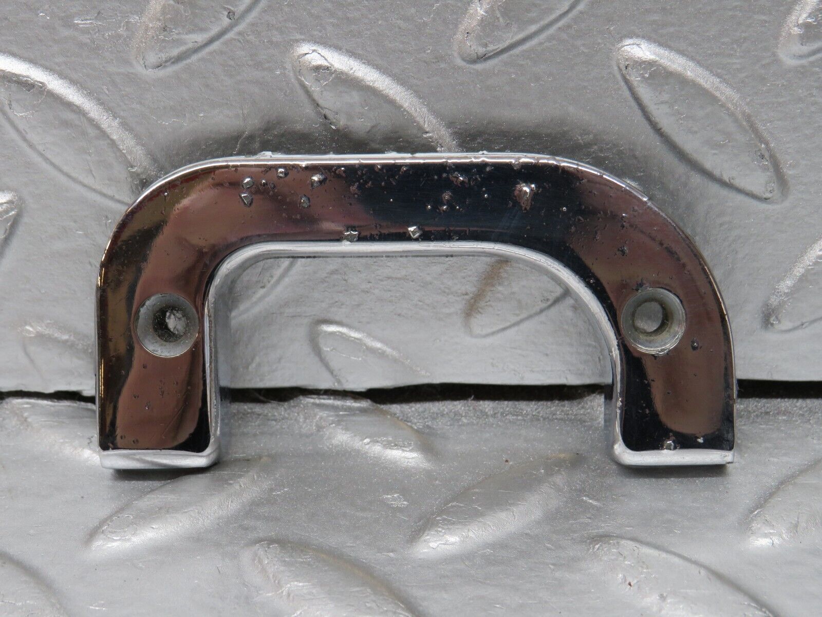 31000 Mercedes-Benz W123 200D Right Interior Chrome Door Latch Trim 1237230224