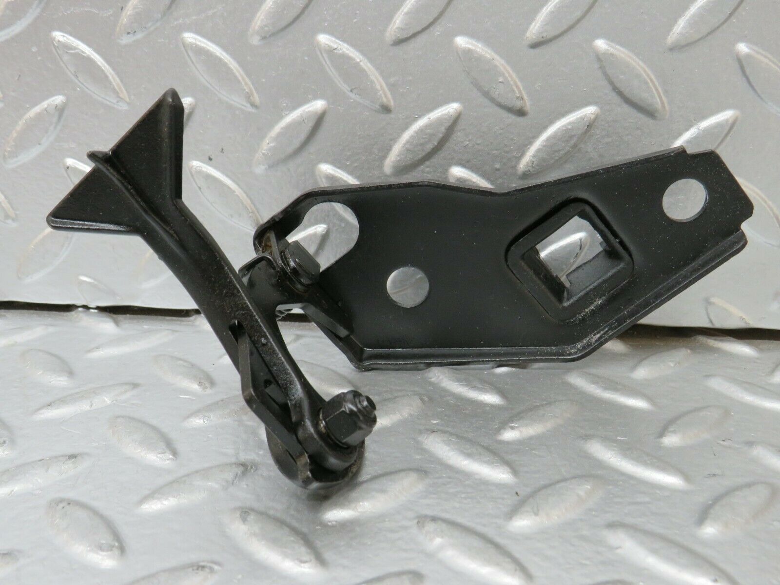 24338 Mercedes-Benz S124 220TE Wagon Bonnet Release Latch 1248800360