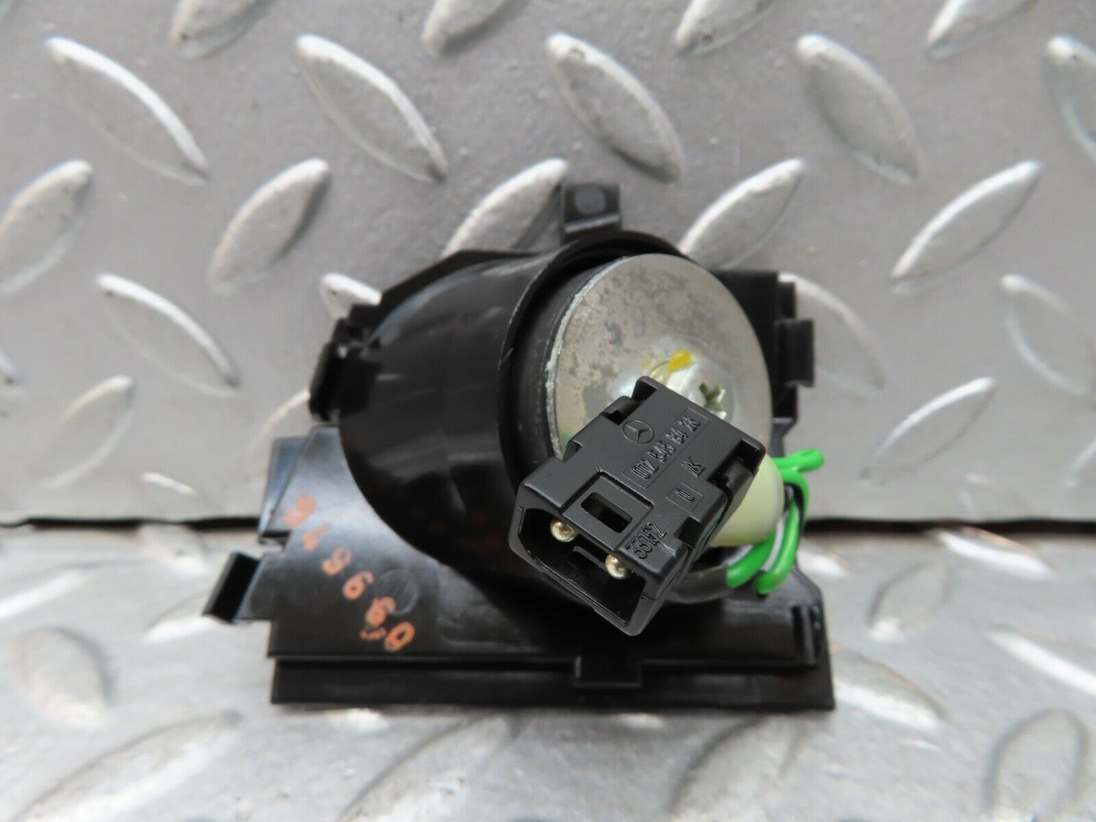 19393 Mercedes-Benz C140 CL420 Coupe Front Right Dashboard Tweeter Speaker