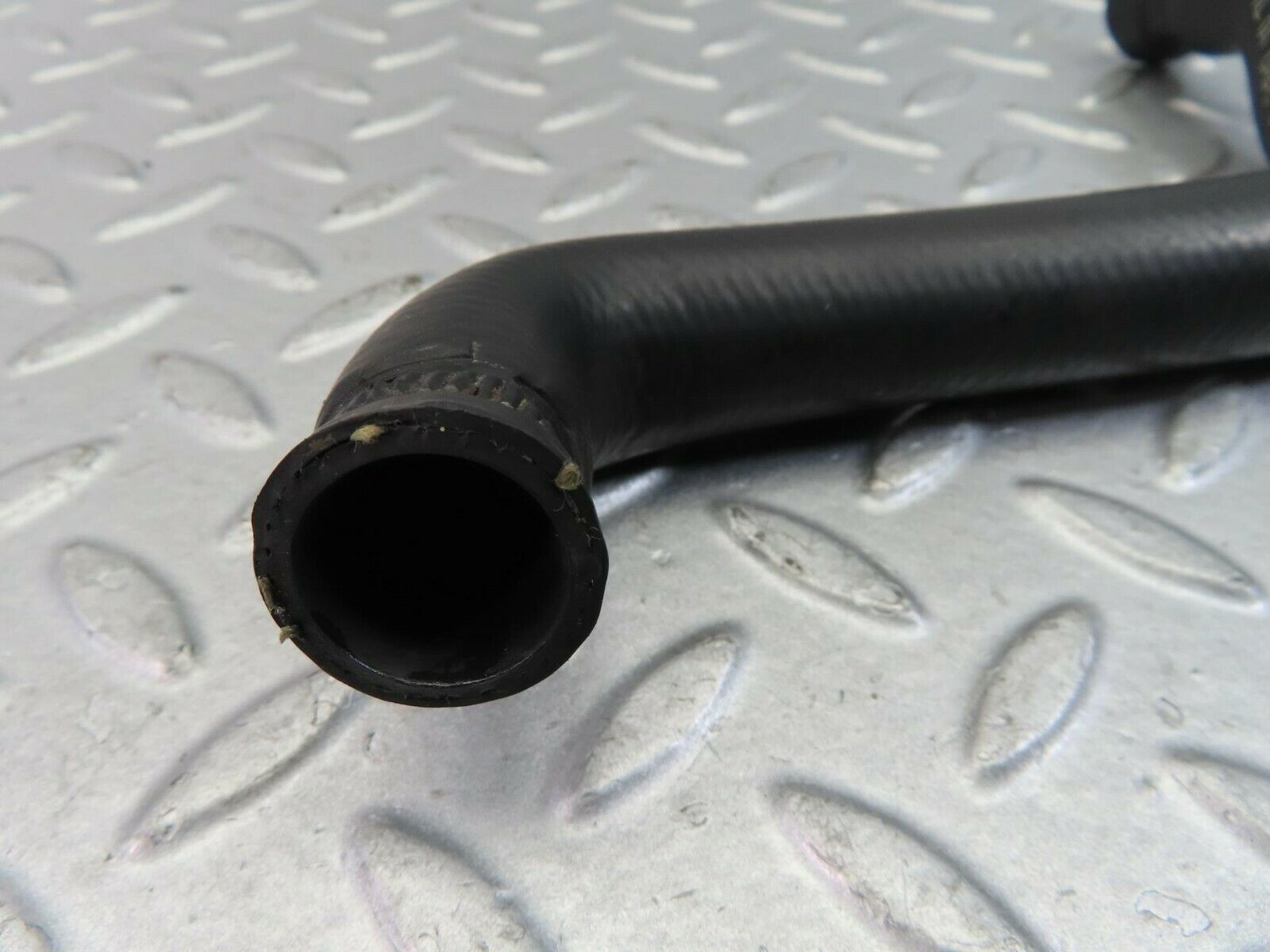 9418 Mercedes-Benz C124 300CE Coupe Water Cooling Hose Pipe 1248325894