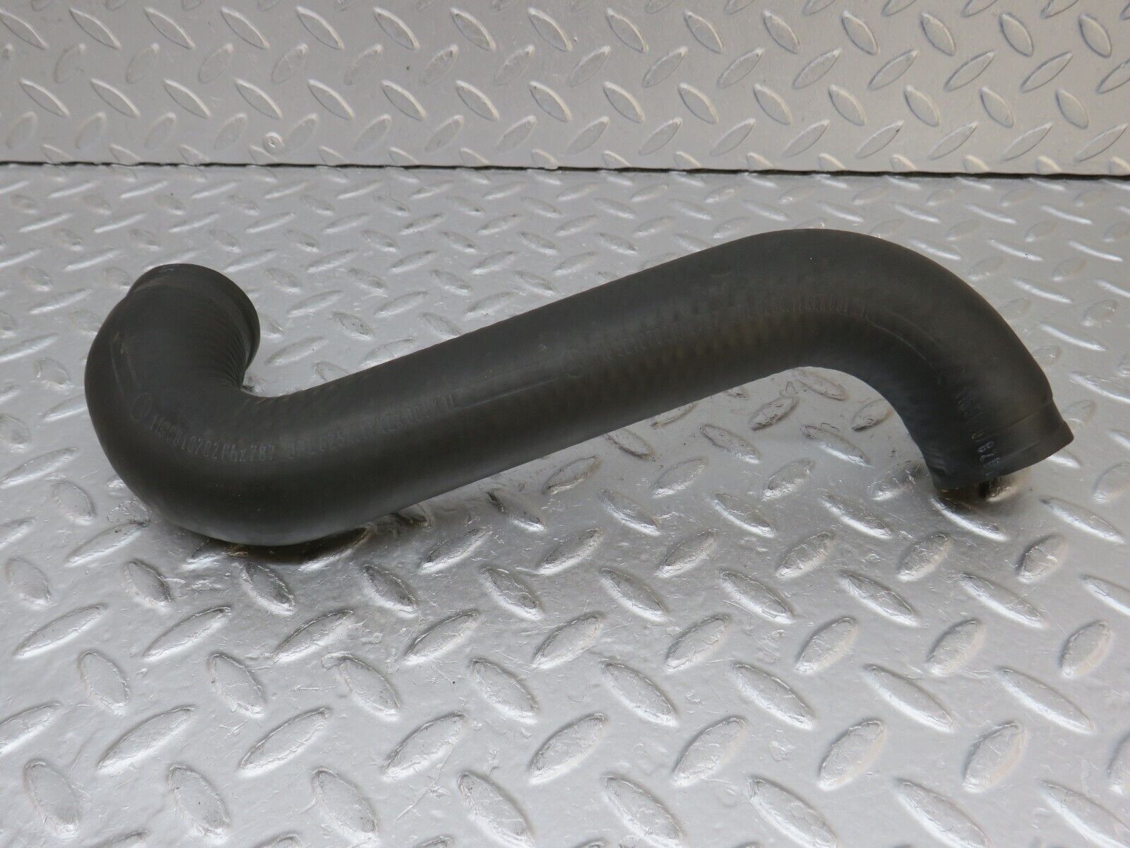 37546 Mercedes-Benz W109 300SEL Upper Radiator Hose Pipe 1165010782