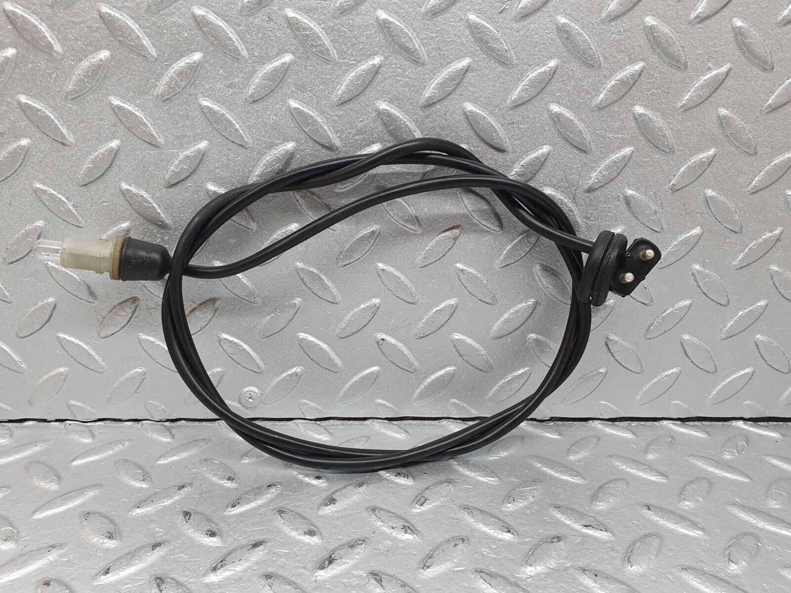 41088 Mercedes-Benz W126 300SE Front Wing Indicator Cable Wire 1249971881
