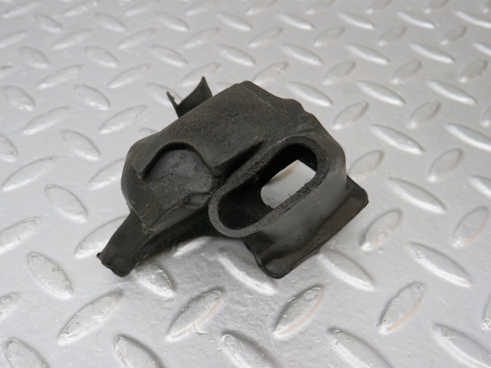 39013 Mercedes-Benz W201 190E 2.6L Water Drain Rubber Left Side 2016280169