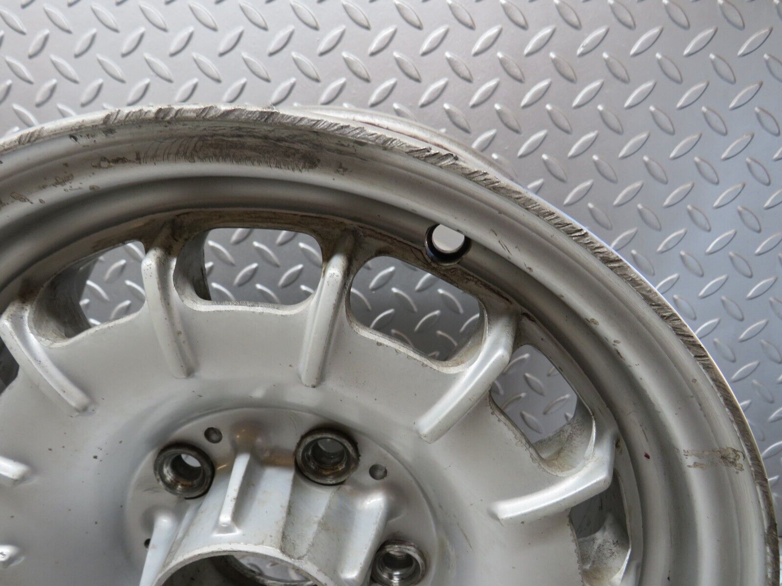 27480 Mercedes-Benz W123 Alloy Wheel Set Mexican Hat 6Jx14H2 ET30 1264001902