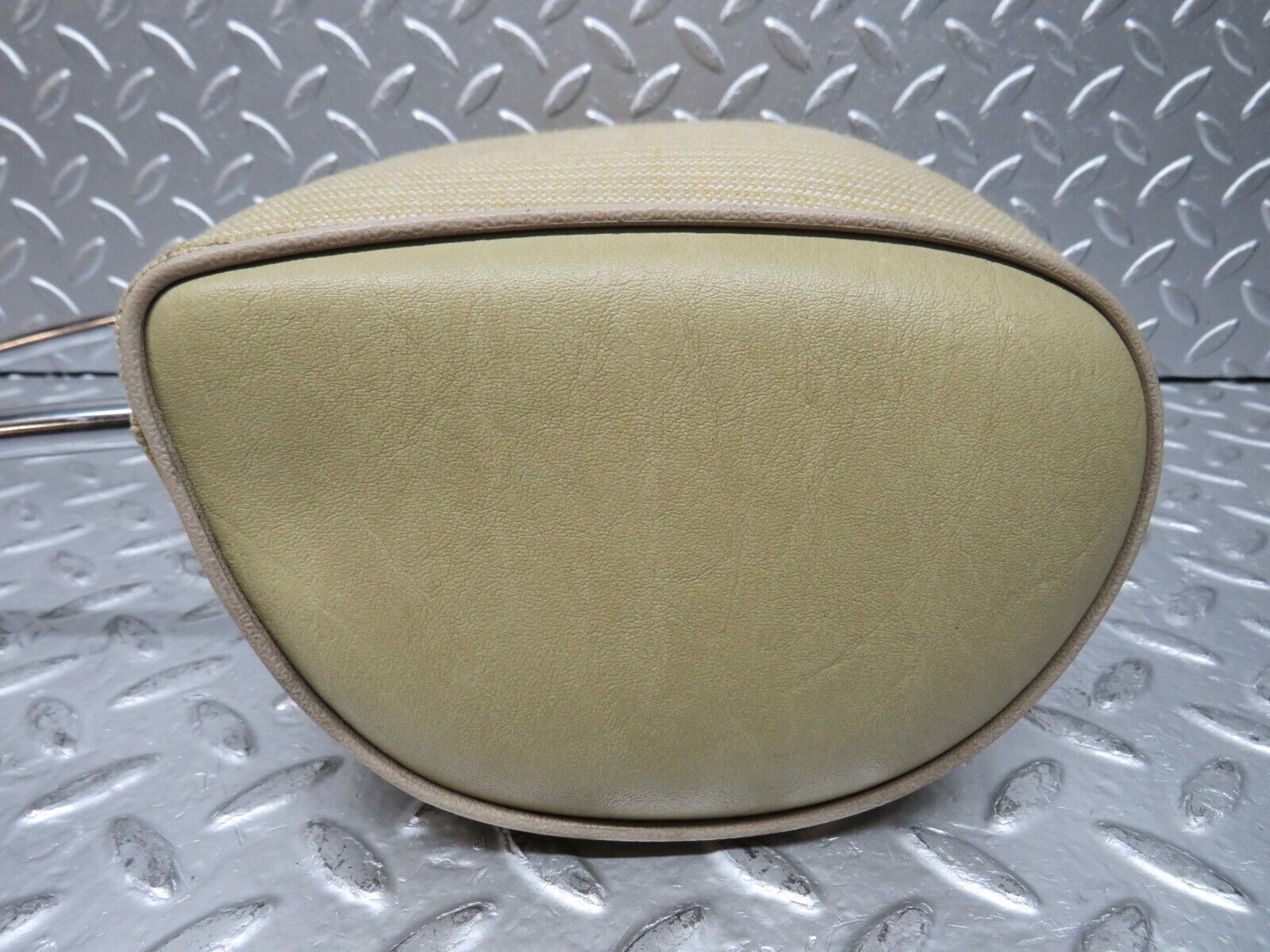 29802 Mercedes-Benz W123 230E Front Seat Headrest