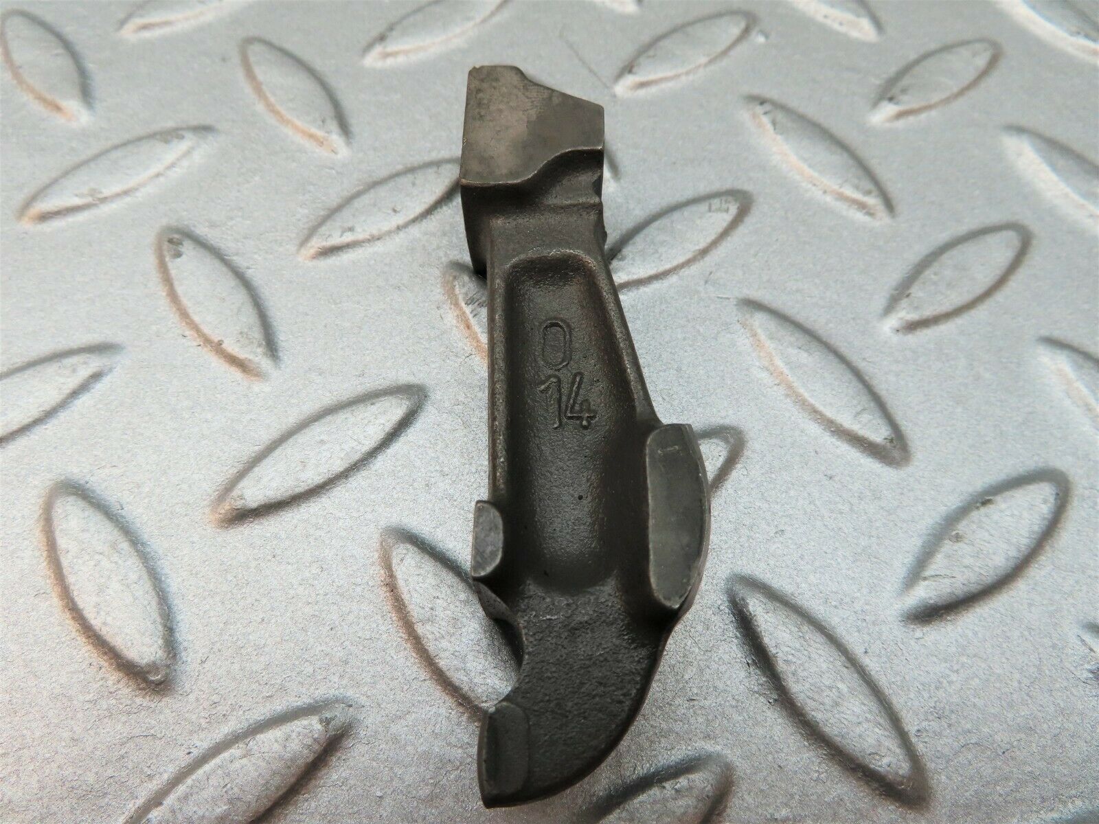 3537 Mercedes-Benz W108 280SE Valve Rocker Arm With Retaining Spring