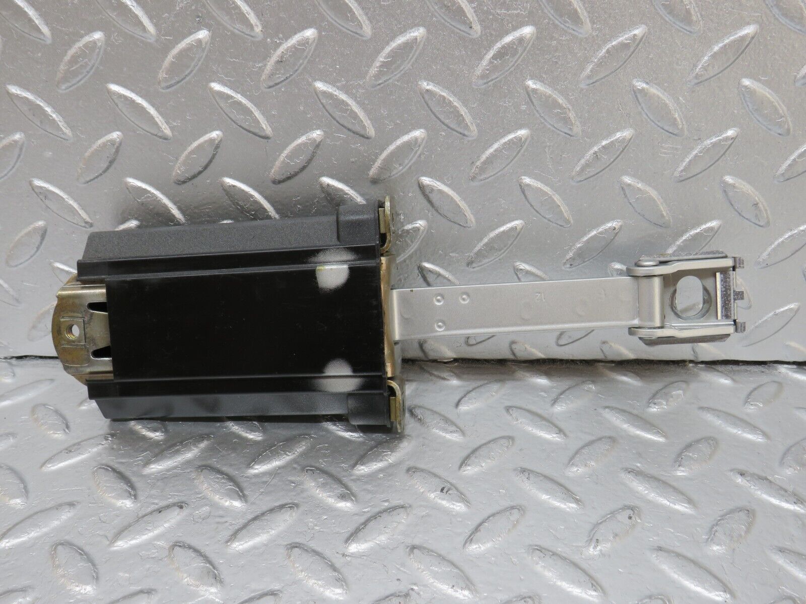 34690 Mercedes-Benz W210 320E Door Safety Check Strap