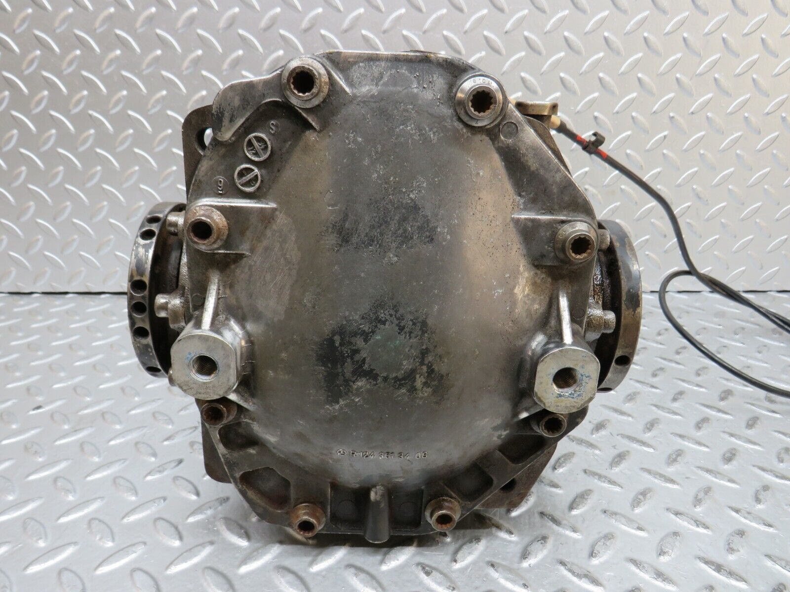 29205 Mercedes-Benz C124 320CE Coupe Rear Differential ASR Ratio 3.69 1293510505