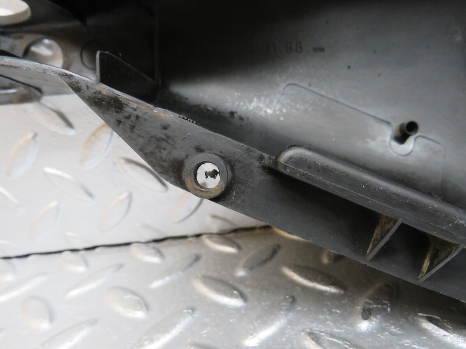 32437 Mercedes-Benz S124 300TE Wagon Rear Control Arm Cover 1243520188