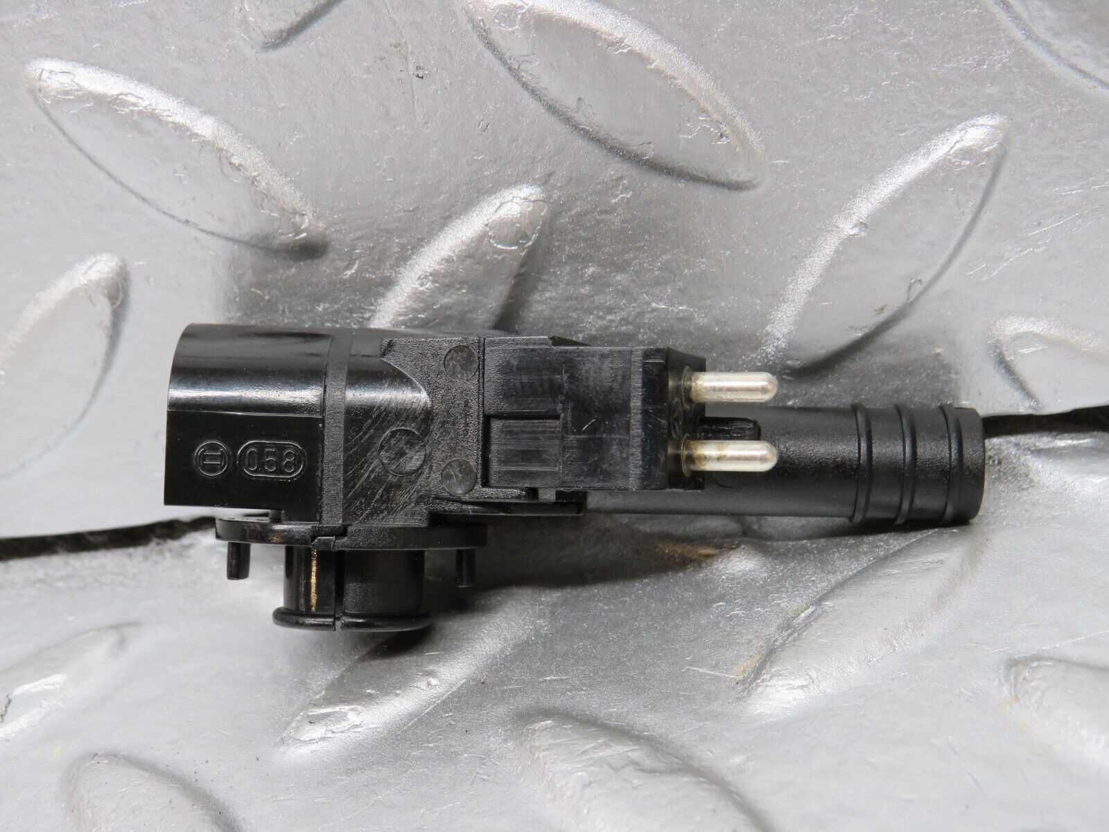 34419 Mercedes-Benz C126 380SEC Coupe Temperature Sensor Bosch