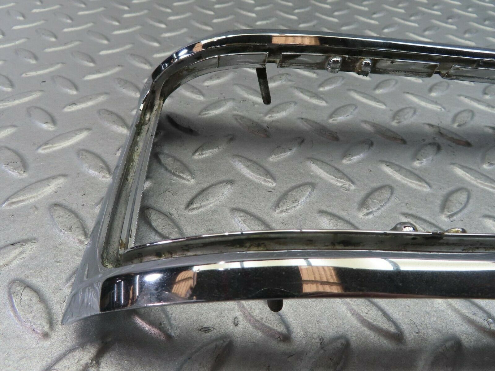 8482 Mercedes-Benz W115 Tail Light Chrome Frame Right Side