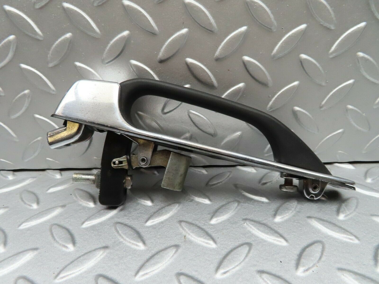 4516 Mercedes-Benz W123 230E Exterior Door Handle Rear 1237600359