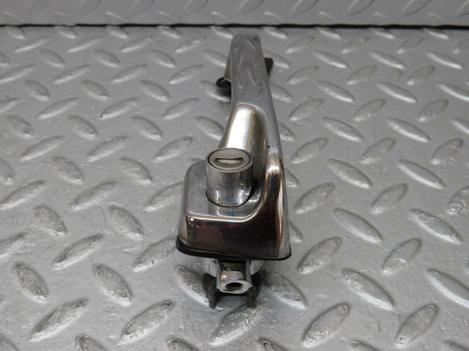 35741 Mercedes-Benz W108 Chrome Door Handle Front Left 1087661301