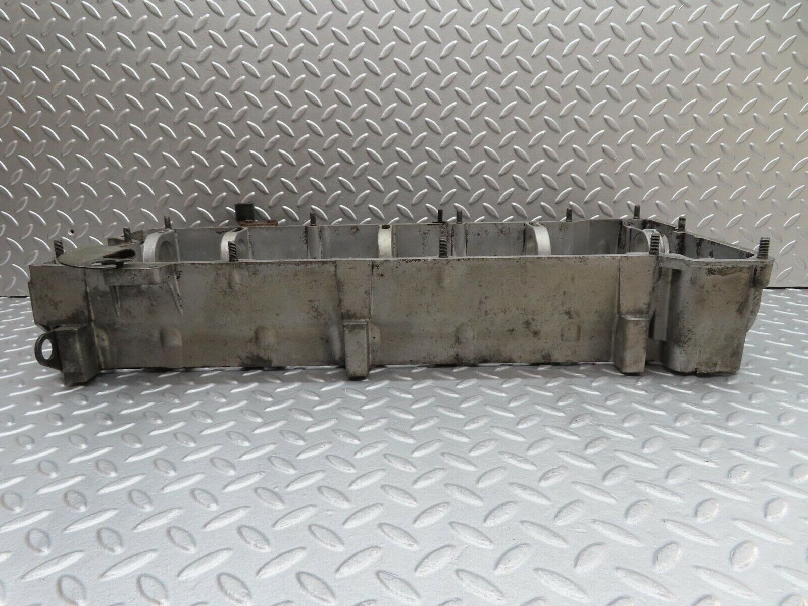 16071 Mercedes-Benz W123 280E Camshaft Bearing Casing 1100163304