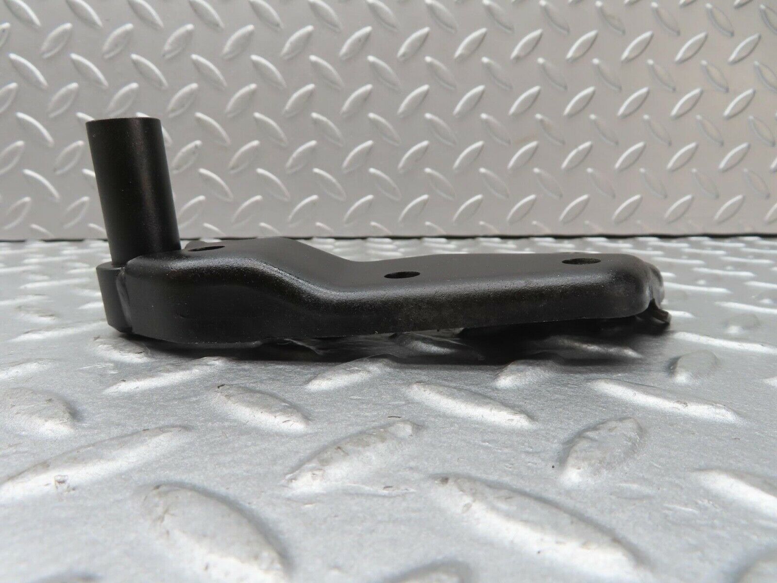 13631 Mercedes-Benz W123 200 Alternator Generator Bracket