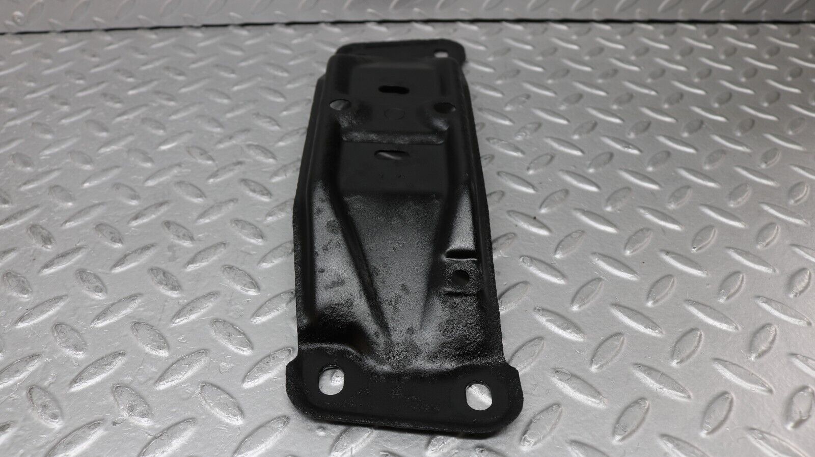 37207 Mercedes-Benz C126 420SEC Coupe Gearbox Mount Bracket