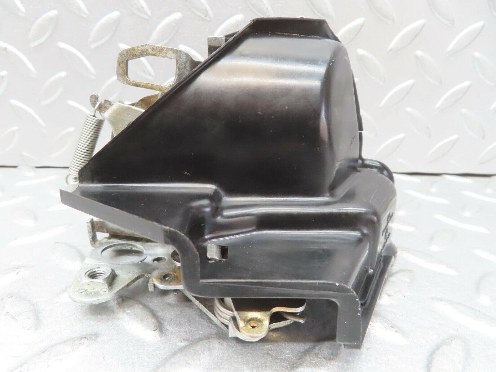 13636 Mercedes-Benz W123 200 Rear Right Door Lock Mechanism 1237330208