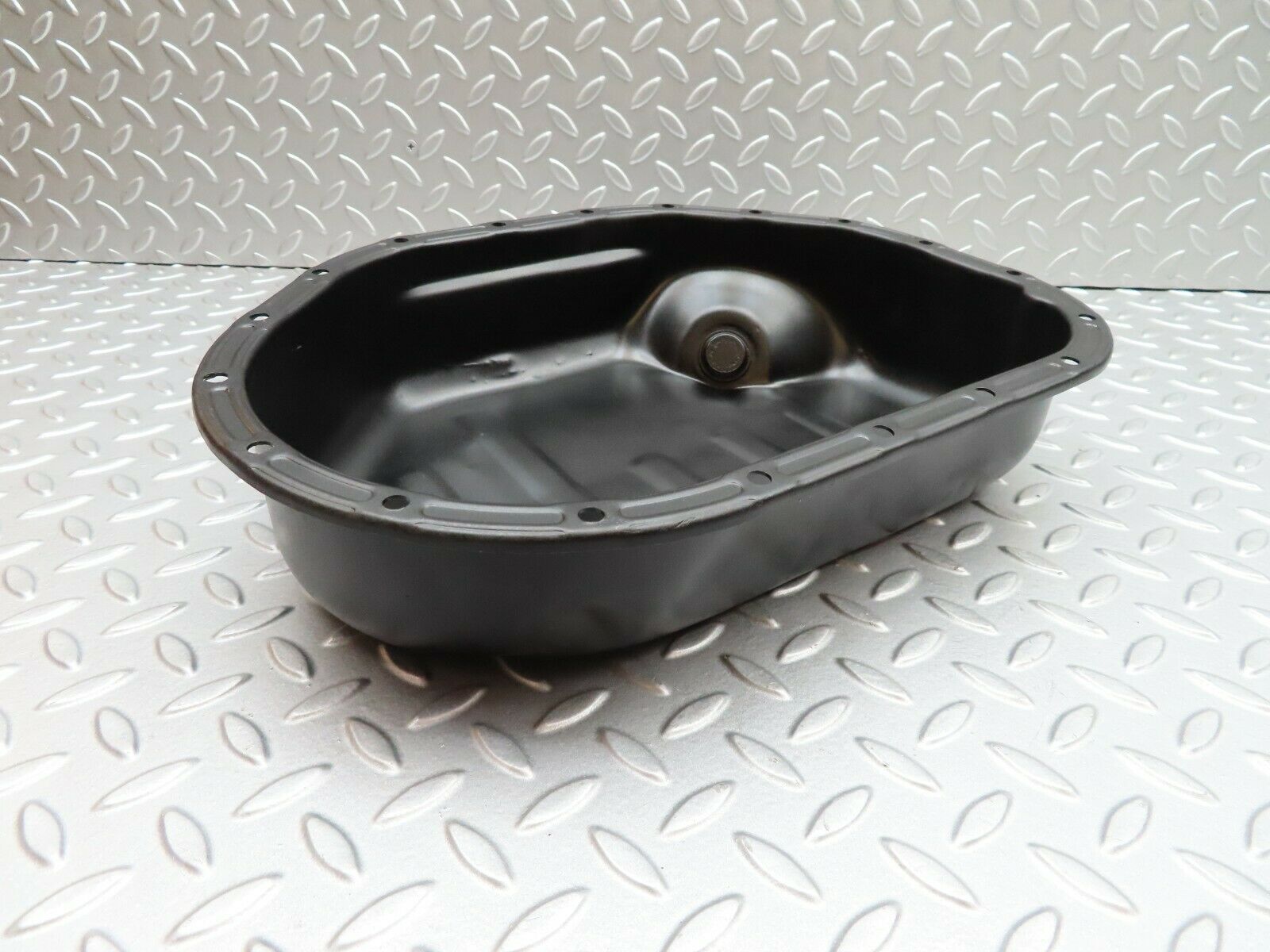 4891 Mercedes-Benz W114 280CE Coupe Oil Sump