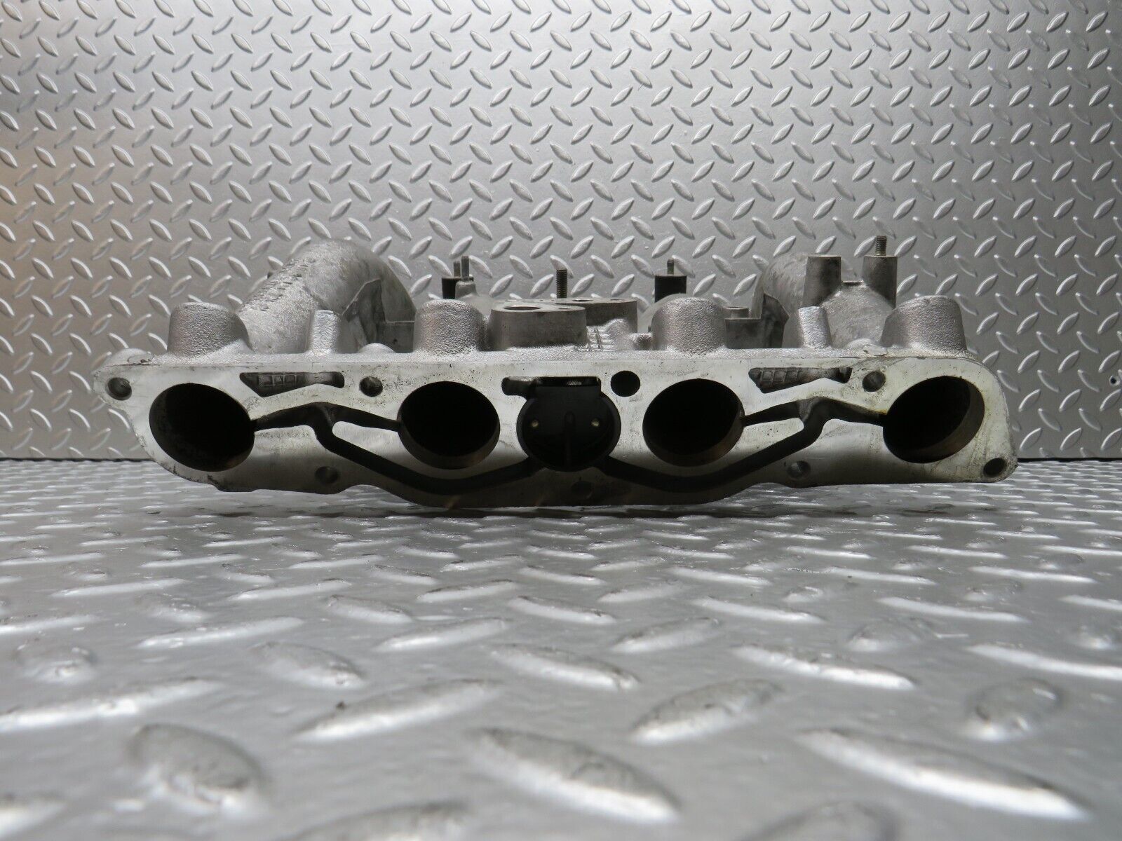 30537 Mercedes-Benz W124 230E Intake Manifold 1021413601