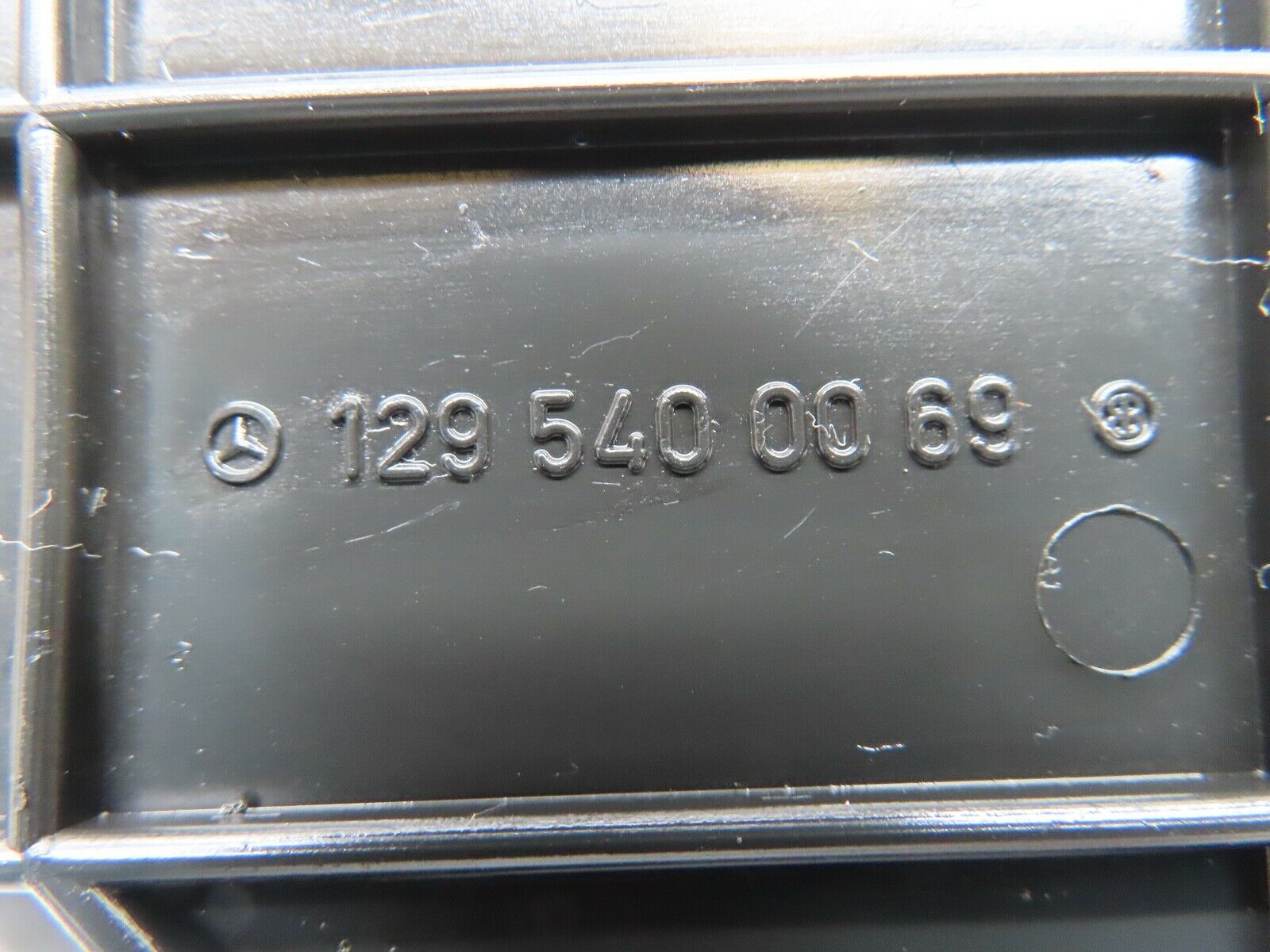 17263 Mercedes-Benz R129 300SL Coupe Cable Wire Distributor Connector