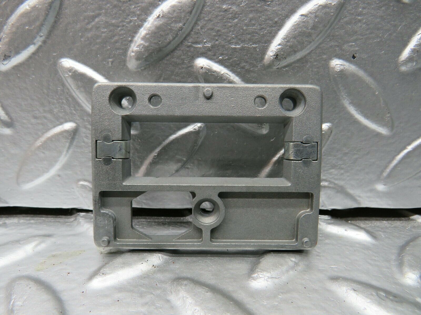 22580 Mercedes-Benz C124 E220 Coupe Rear View Mirror Mount Bracket