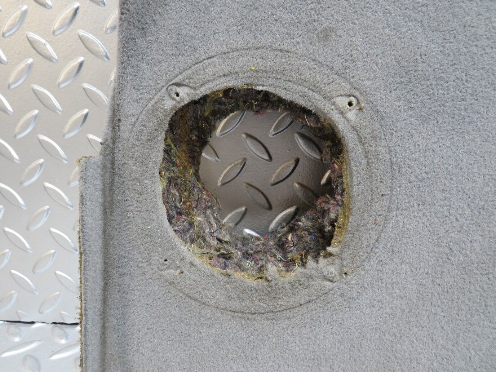 30470 Mercedes-Benz W124 230E Parcel Shelf Grey 1246900249