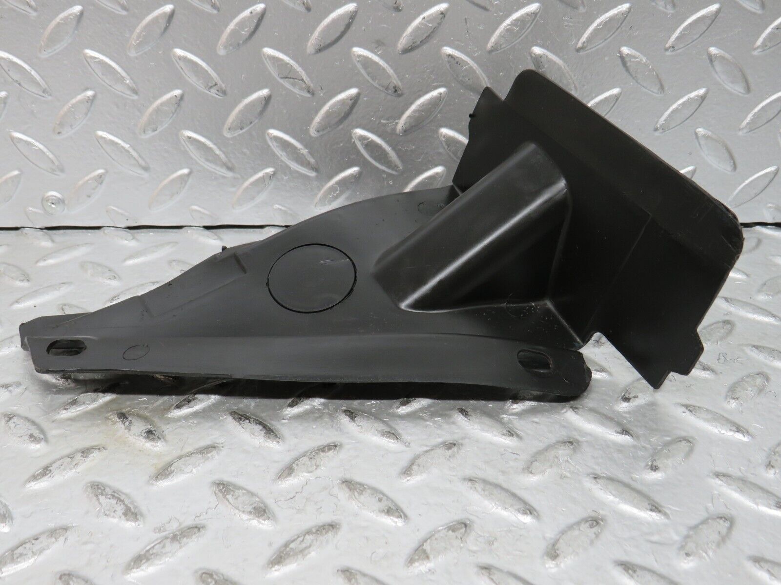 27614 Mercedes-Benz S124 300TE Wagon Covering Side Member 1246281007