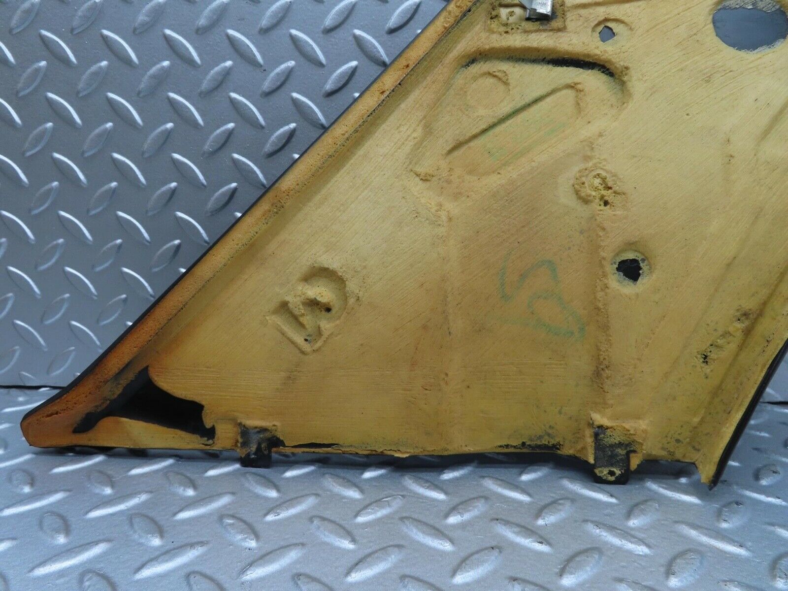 14194 Mercedes-Benz W116 350SE C Pillar Cover Right Side Black