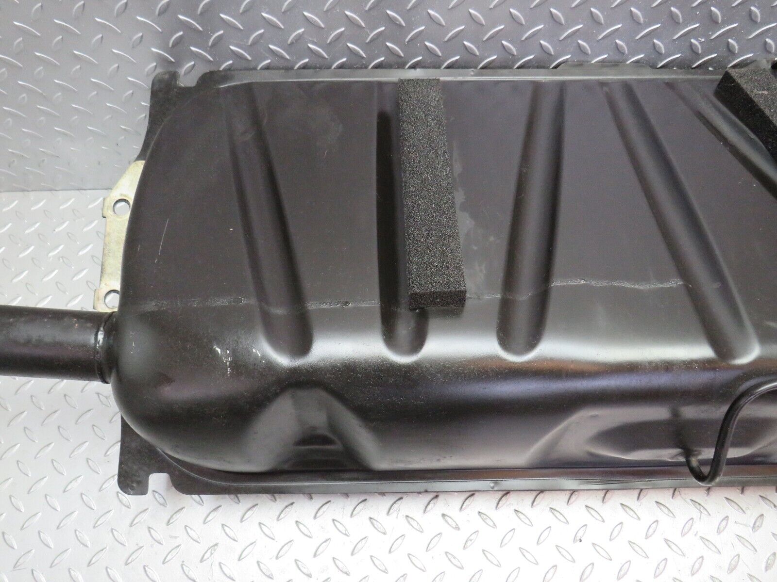 31442 Mercedes-Benz W123 200D Fuel Tank