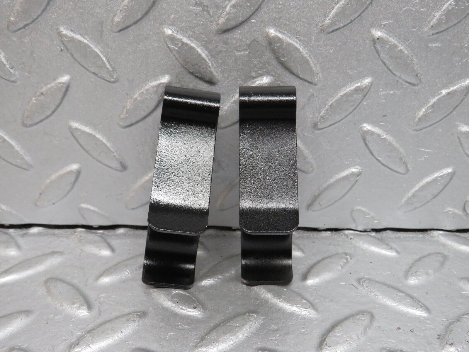 39650 Mercedes-Benz R129 320SL Coupe Radiator Fan Shroud Holder Bracket 2x